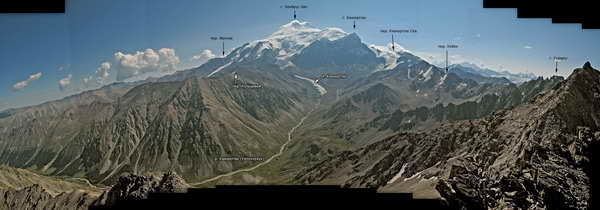 Фото 121. Панорама Эльбруса и долины Кюкюртлю с п. 3621 м